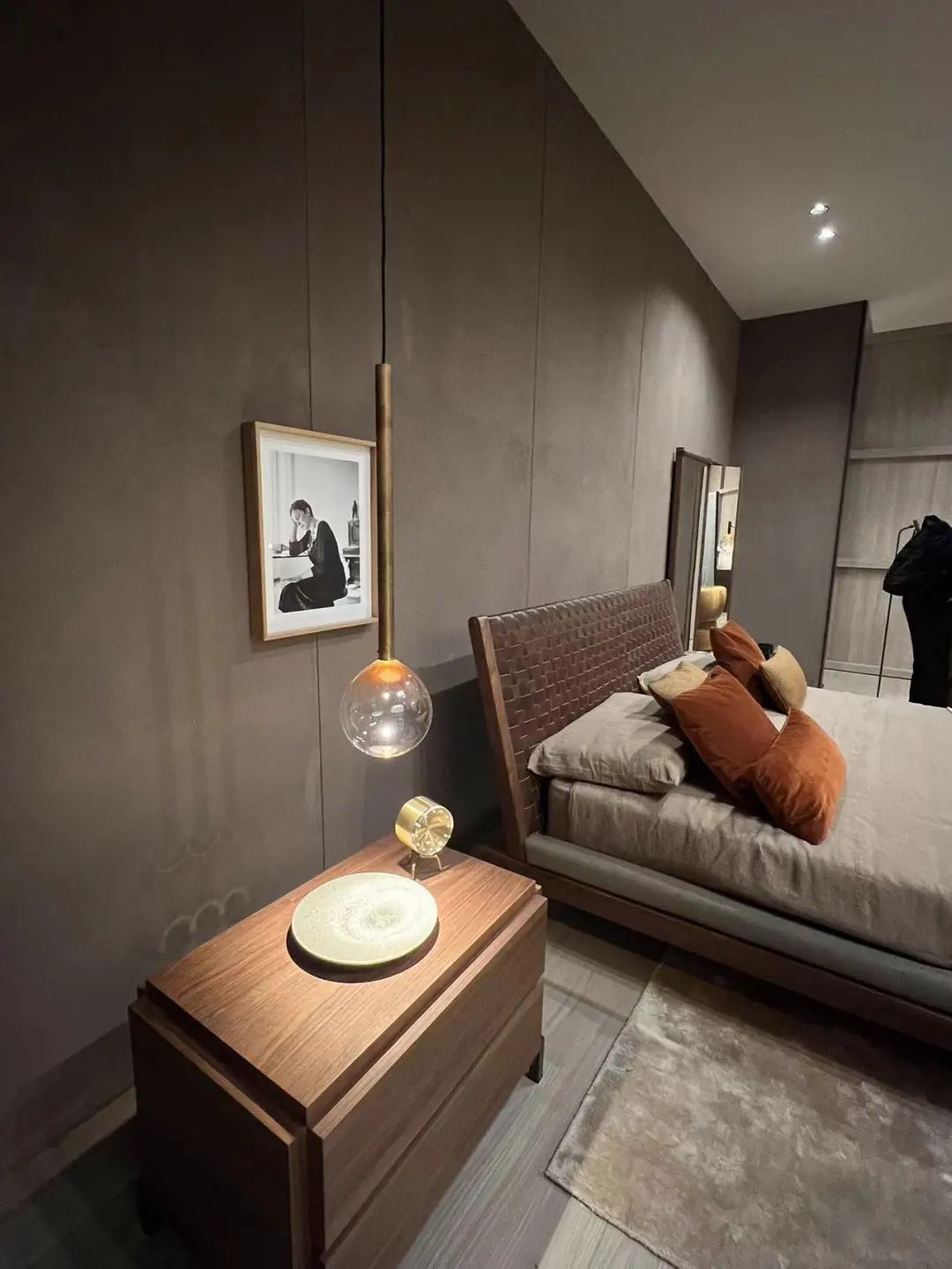 1713840418228107.jpg 640.jpg